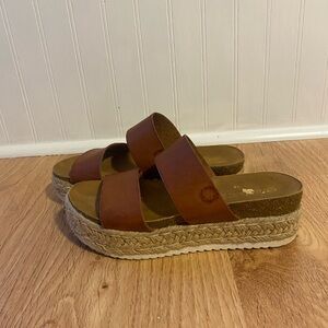 Chic Brown Espadrilles for Effortless Style